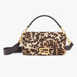 BAGUETTE Short Haired Beige Leather Bag