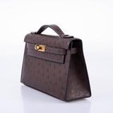 Hermes Kelly Pochette Rouge Sellier Ostrich with Gold Hardware - 2021, Z
