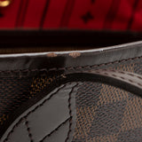 Louis Vuitton Damier Ebene Neverfull MM Tote (SHF-17773)