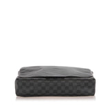 Louis Vuitton Damier Graphite District MM Messenger Bag (SHG-12915)