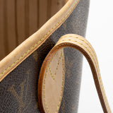 Louis Vuitton Monogram Canvas Neverfull MM Tote (SHF-18133)