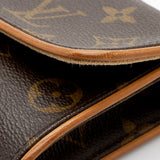 Louis Vuitton Vintage Monogram Canvas Pochette Twin PM Shoulder Bag (SHF-17997)