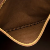 Louis Vuitton Monogram Canvas Speedy 30 Satchel (SHF-17133)