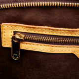 Louis Vuitton Vernis Brea MM (SHG-26932)